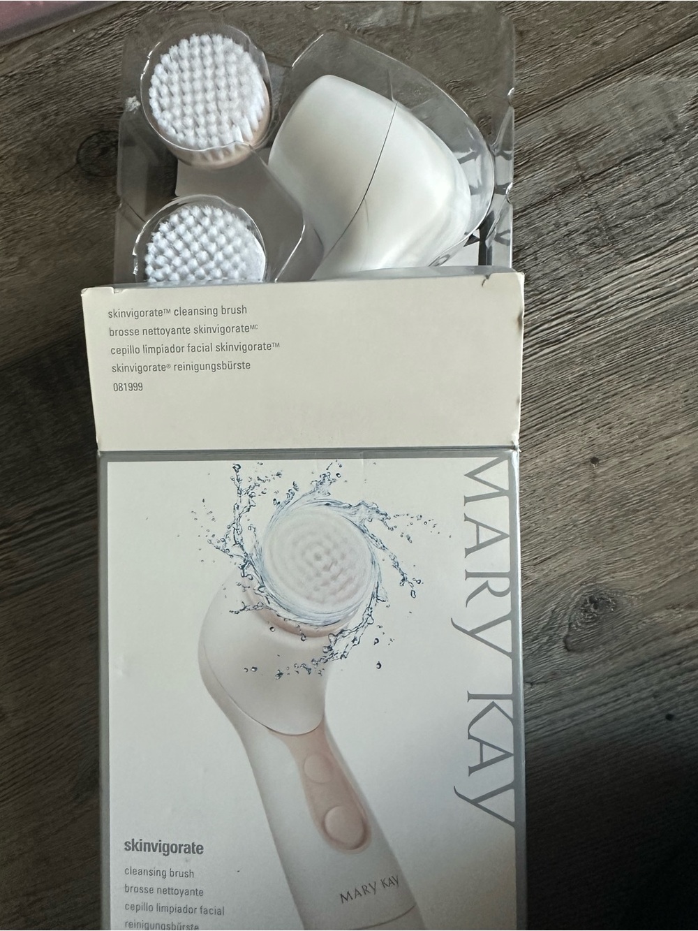 Mary Kay White Skinvigorate Facial Cleansing Brush